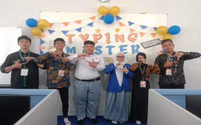 Murid SMK Negeri 8 Samarinda Raih Juara Lomba Typing Master di Universitas Mulawarman