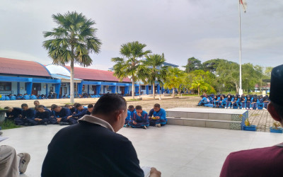 SMK Negeri 8 Samarinda Gelar Rutin Kerohanian Baca Surat Yasin untuk Perkuat Karakter Religius Siswa