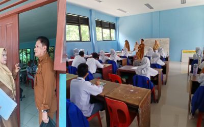 Kunjungan Mendadak? Plt. Kadisdik Kaltim Pantau Langsung Aktivitas Belajar di SMKN 8