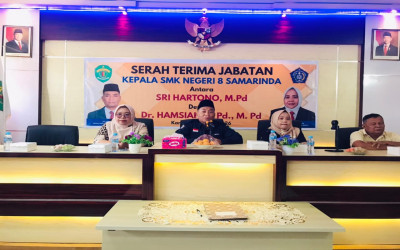 Penuh Khidmat, SMK Negeri 8 Samarinda Gelar Serah Terima Jabatan Kepala Sekolah