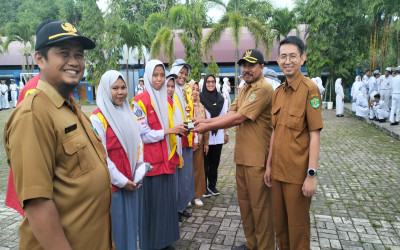 Tim PMR WIRA SMK Negeri 8 Samarinda Raih Juara 1 Lomba Pertolongan Pertama di Festival Politeknik 2025