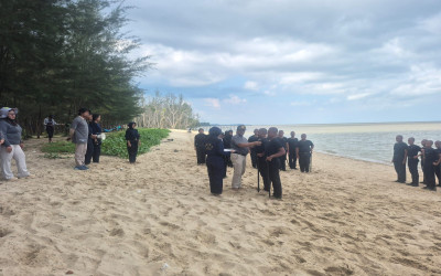 SMK Negeri 8 Samarinda Gelar  Rangkaian Kegiatan Madabintal dan Pengenalan Samudera di Pantai Tanah Merah Samboja